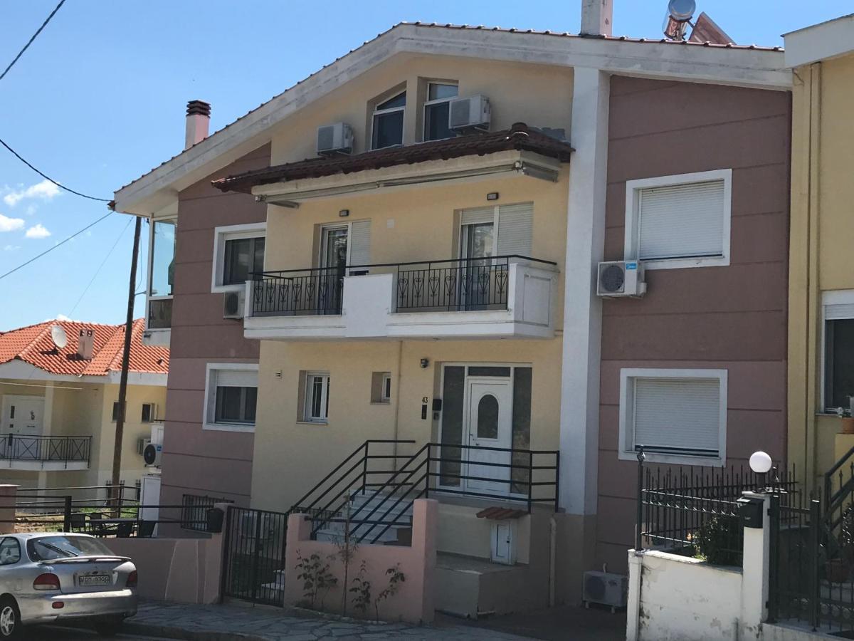 Georgia's Cozy #1 Kavala